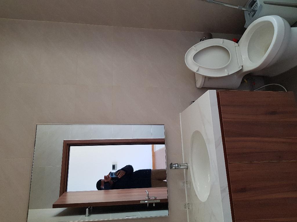 Bán nhà Láng Hạ - diện tích 55m2 19 tầng - view hồ công viên - giá 7,6 tỷ