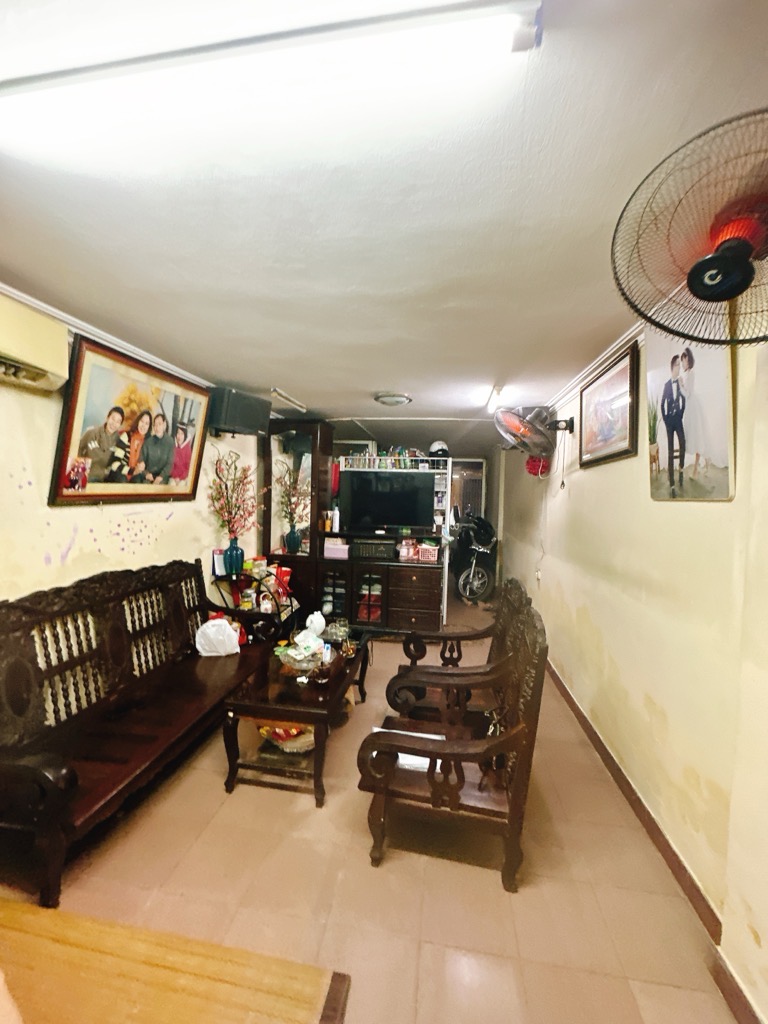 Bán nhà Đại La - diện tích 36m2 1 tầng - Mặt phố kinh doanh sầm uất - giá 9,3 tỷ