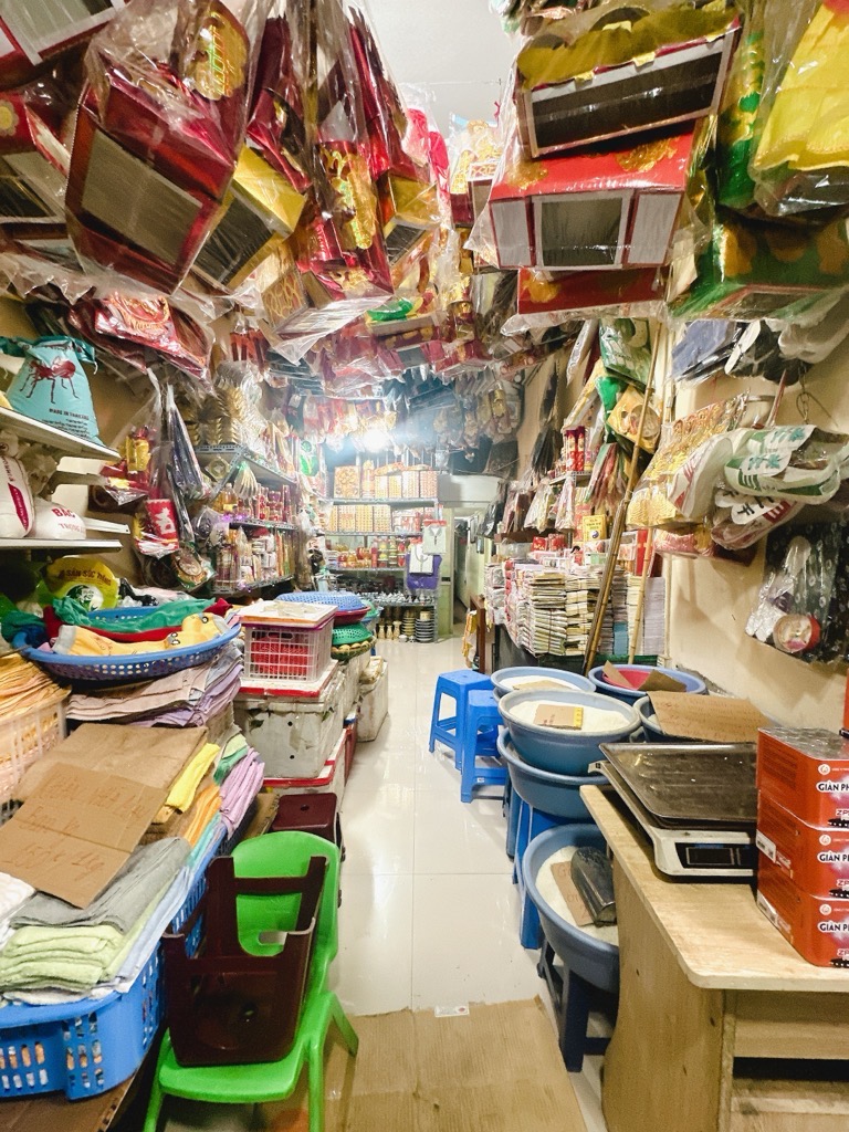 Bán nhà Đại La - diện tích 36m2 1 tầng - Mặt phố kinh doanh sầm uất - giá 9,3 tỷ