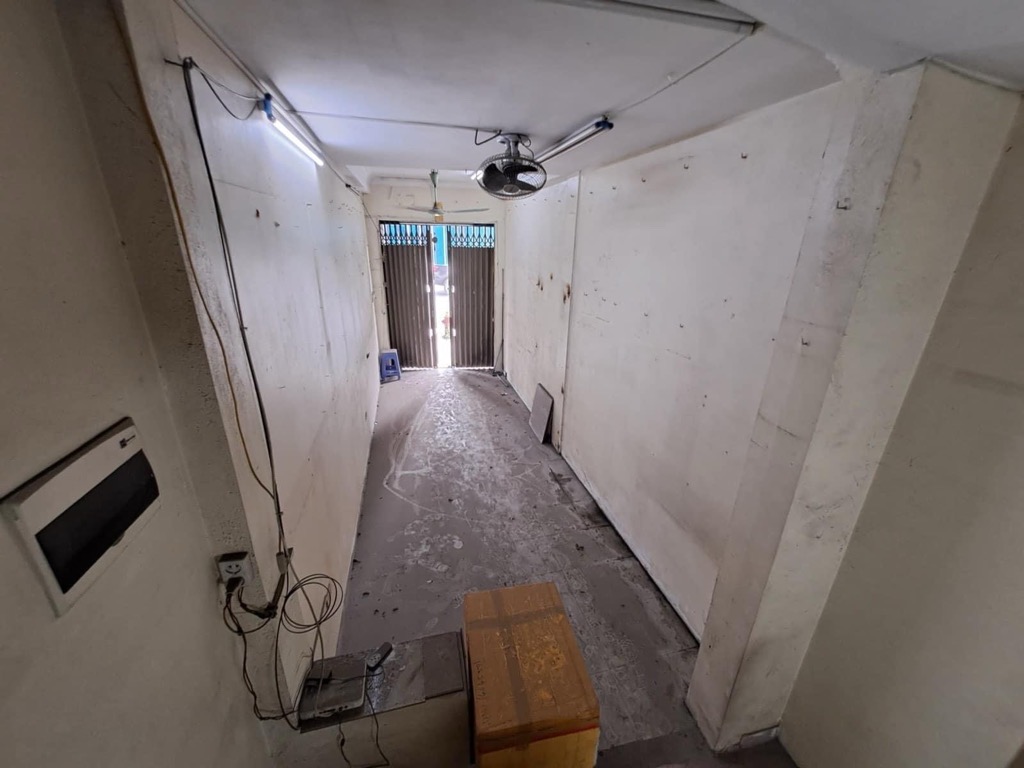 Bán nhà Giải Phóng - diện tích 44m2 3 tầng - Nhà mặt Đường Giải Phóng kinh doanh cực kỳ sầm uất - giá 12 tỷ