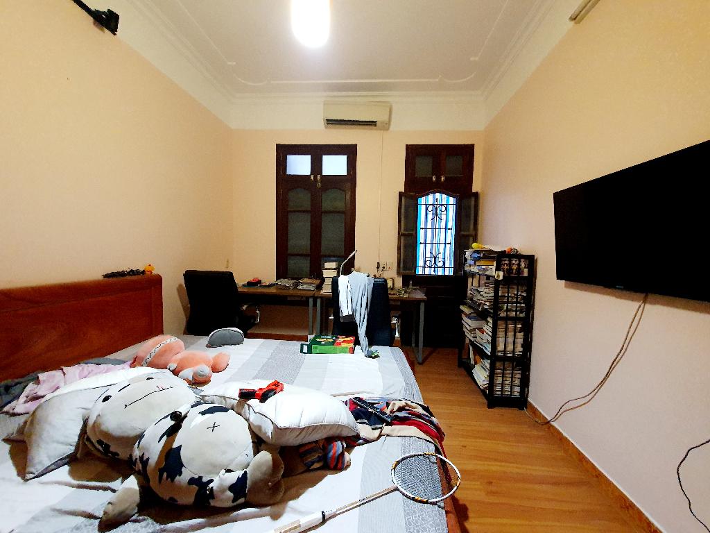 Bán nhà Minh Khai - diện tích 55m2 4 tầng - Lô góc, ô tô đỗ cửa - giá 12,5 tỷ