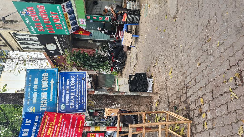 Bán nhà Đê Trần Khát Chân - diện tích 138m2 1 tầng - ô tô tránh - giá 22 tỷ