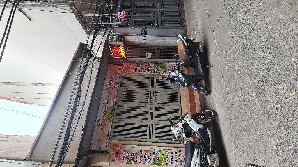 Bán nhà Đê Trần Khát Chân - diện tích 138m2 1 tầng - ô tô tránh - giá 22 tỷ