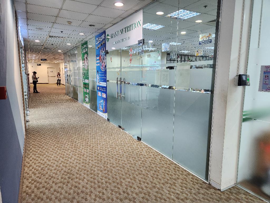 Bán nhà Nguyễn Trãi - diện tích 122.1m2 1 tầng - Sàn thương mại siêu VIP - giá 18 tỷ