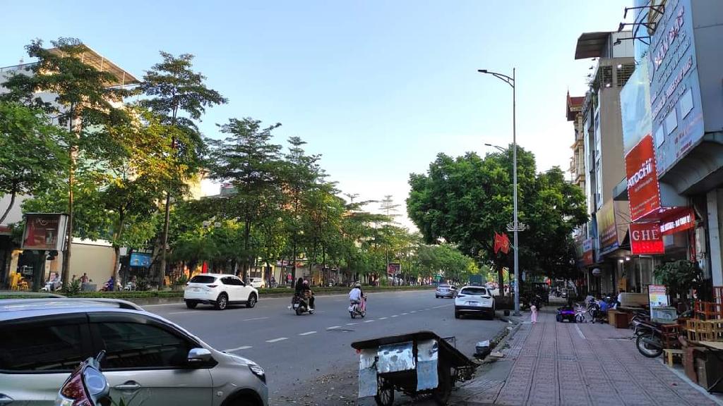 Bán nhà mặt phố Ngô Gia Tự 63m2 x 2 tầng, Q. Long Biên – Giá 13,5 tỷ Bán nhà mặt phố Ngô Gia Tự 63m2 x 2 tầng, Q. Long Biên – Giá 13,5 tỷ