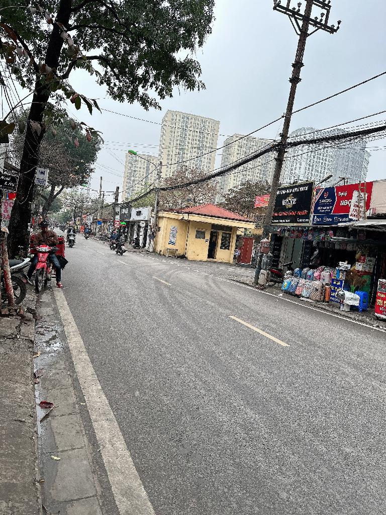 Bán nhà Lĩnh Nam - diện tích 21.5m2 4 tầng - ô tô kinh doanh - giá 3,2 tỷ