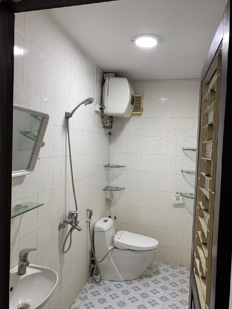 Bán nhà Hoàng Văn Thái - diện tích 33m2 4 tầng - Ô tô tránh - giá 13,2 tỷ