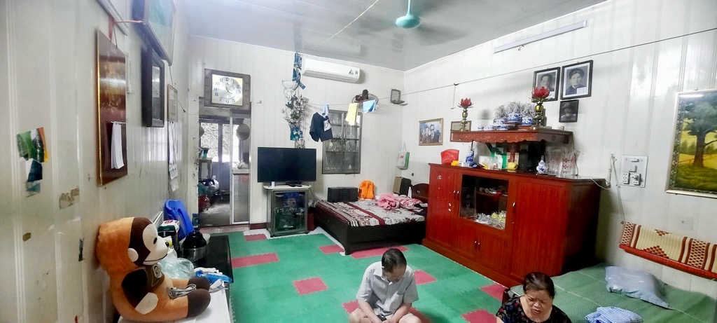 Bán nhà Trần Khắc Chân - diện tích 74m2 1 tầng - mặt phố - giá 11,5 tỷ