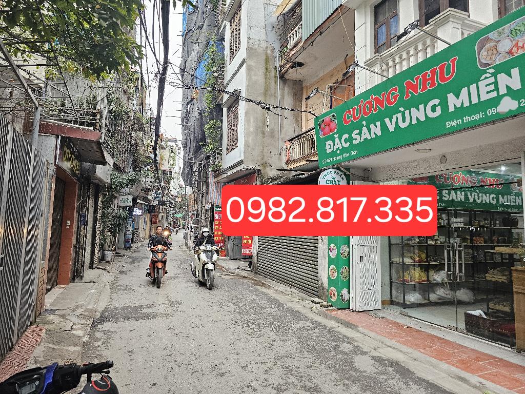Bán nhà Hoàng Văn Thái - diện tích 33m2 4 tầng - Ô tô tránh - giá 13,2 tỷ