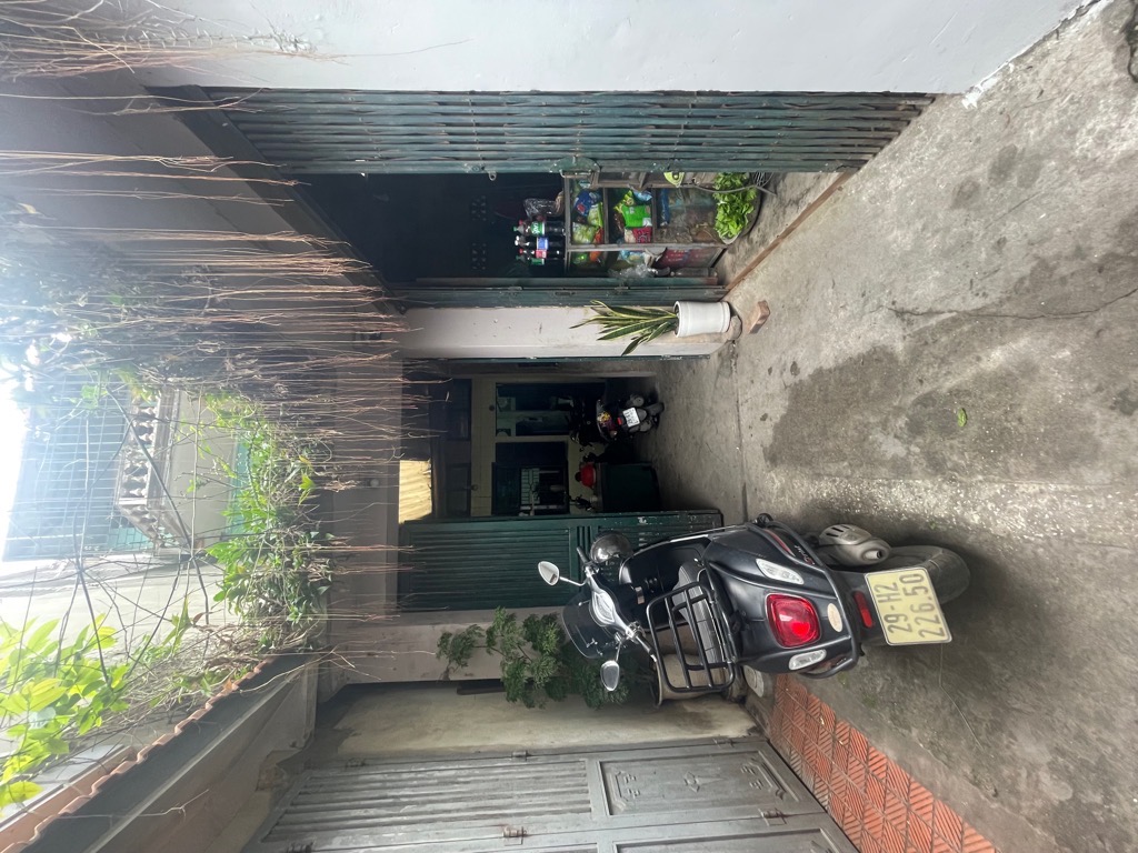 Bán nhà trong ngõ Nguyễn Văn Cừ 130m2 x 1 tầng, Q. Long Biên – Giá 15 tỷ