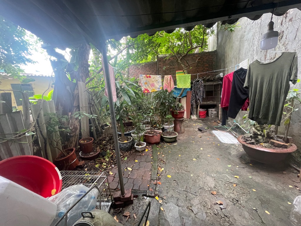 Alternative view of Bán nhà trong ngõ Nguyễn Văn Cừ 130m2 x 1 tầng, Q. Long Biên - Giá 15 tỷ