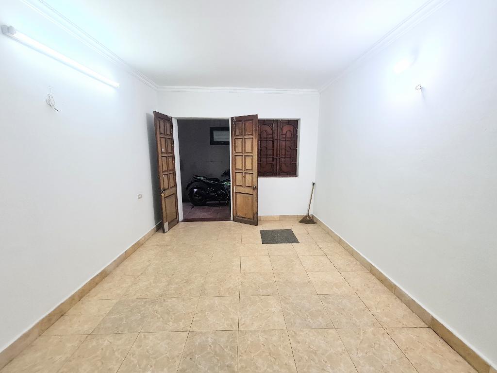 Bán nhà Chùa Bộc - diện tích 24m2 5 tầng - Lô góc 2 mặt thoáng - giá 12,5 tỷ