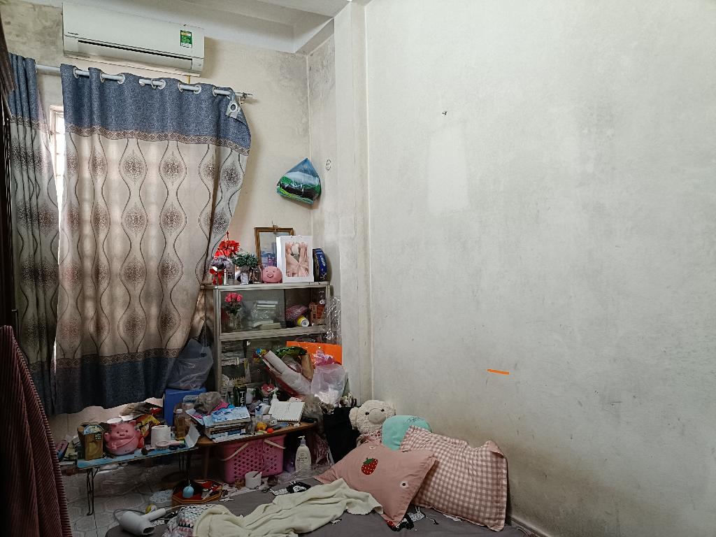 Bán nhà Định Công - diện tích 31,6m2 4 tầng - nhà mặt ngõ chợ - giá 5,3 tỷ