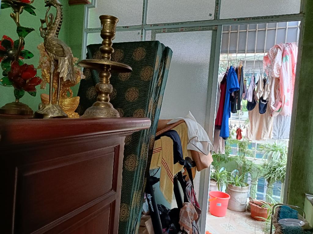 Bán nhà Định Công - diện tích 31,6m2 4 tầng - nhà mặt ngõ chợ - giá 5,3 tỷ