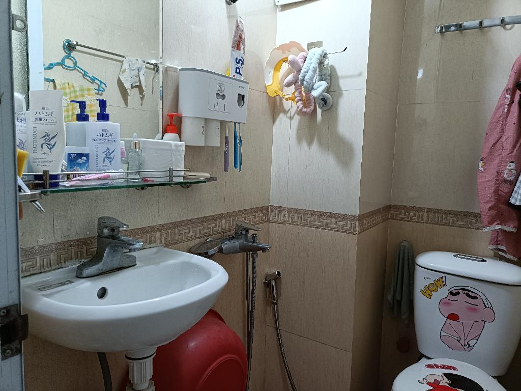 Bán nhà Định Công - diện tích 31,6m2 4 tầng - nhà mặt ngõ chợ - giá 5,3 tỷ