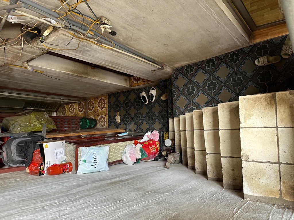 Bán nhà Mai Hắc Đế - diện tích 47m2 3 tầng - nhà trong ngõ, cách mặt phố 3 bước chân - giá 7 tỷ