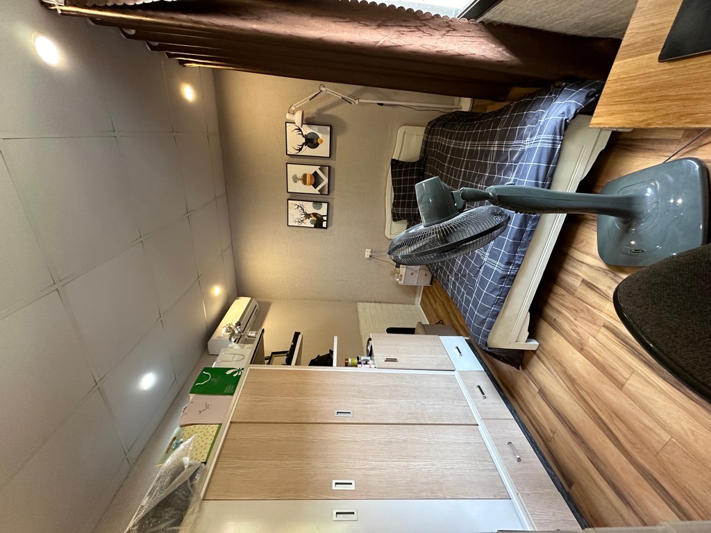 Bán nhà Mai Hắc Đế - diện tích 47m2 3 tầng - nhà trong ngõ, cách mặt phố 3 bước chân - giá 7 tỷ