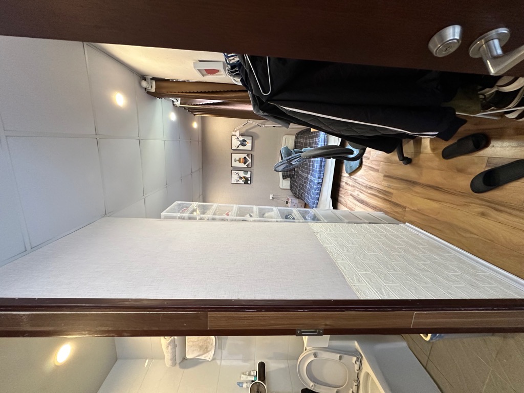 Bán nhà Mai Hắc Đế - diện tích 47m2 3 tầng - nhà trong ngõ, cách mặt phố 3 bước chân - giá 7 tỷ