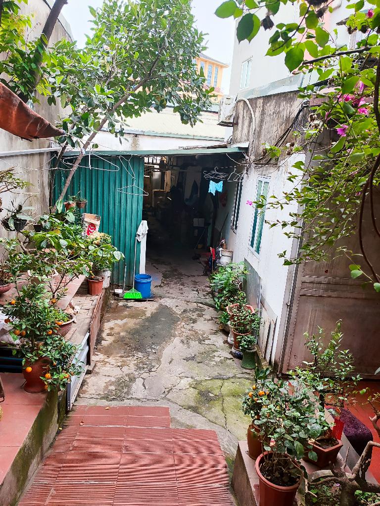 Bán nhà Vĩnh Hưng - diện tích 195m2 1 tầng - Mặt phố kinh doanh - giá 20 tỷ