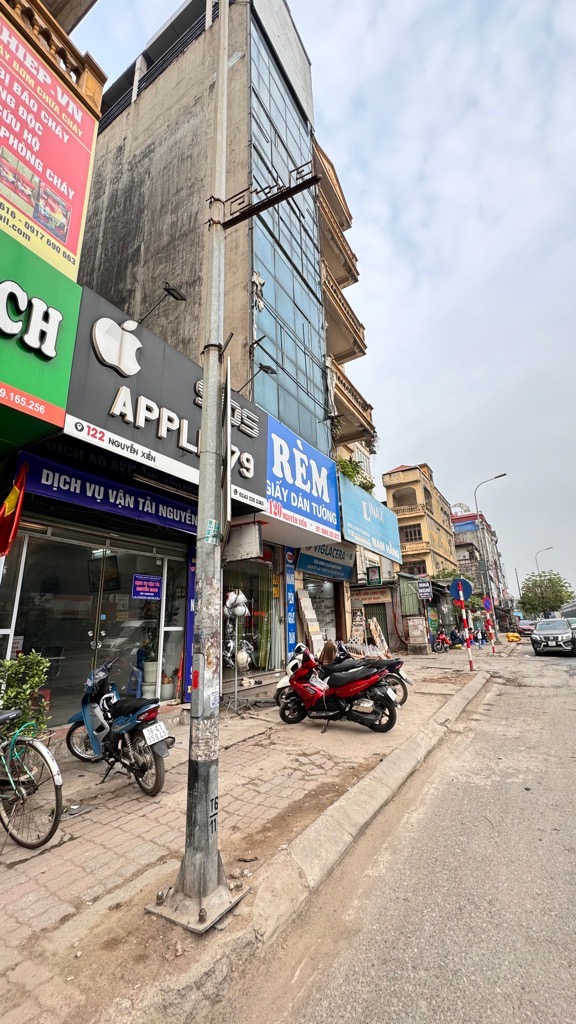 Bán nhà Nguyễn Xiển - diện tích 39m2 1 tầng - Nhà mặt phố, vỉa hè đá bóng - giá 20 tỷ