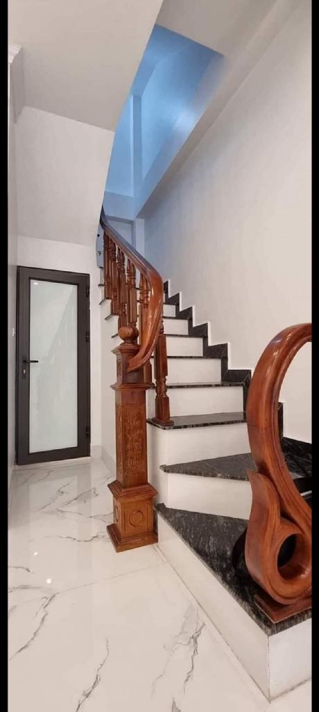 Bán nhà Thanh Đàm - diện tích 50.8m2 6 tầng - Mặt phố đẳng cấp - giá 19 tỷ