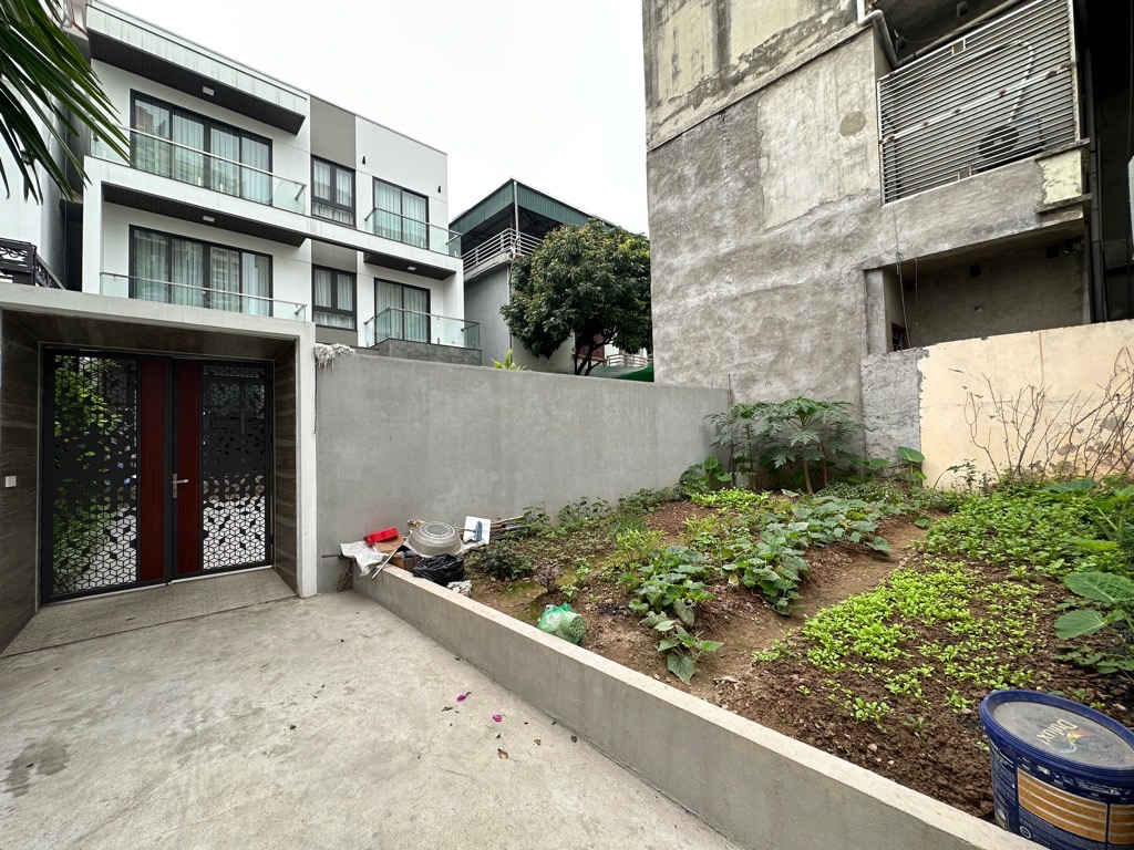 Bán nhà Định Công - diện tích 35m2 1 tầng - Lô đất vuông đẹp - giá 2,3 tỷ