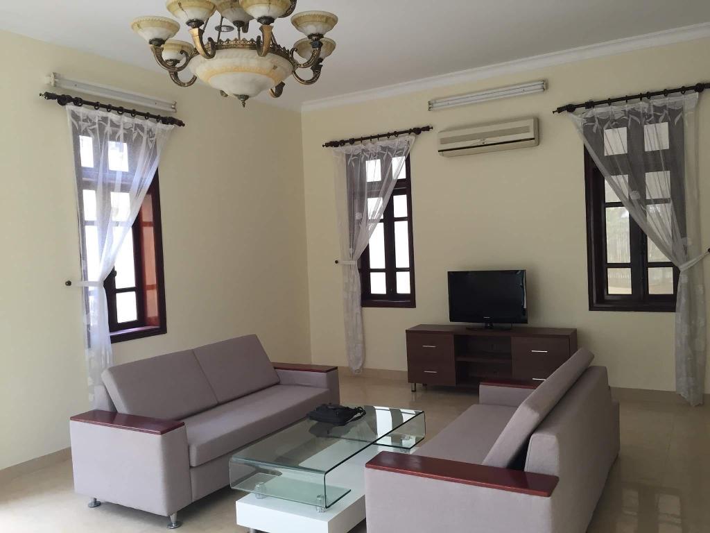 Bán nhà Thanh Đàm - diện tích 130m2 3 tầng - Biệt thự trắng - giá 19,6 tỷ