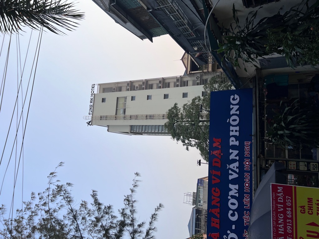 Bán nhà Phương Mai - diện tích 43m2 10 tầng - Lô góc, khách sạn 3 sao - giá 24,5 tỷ