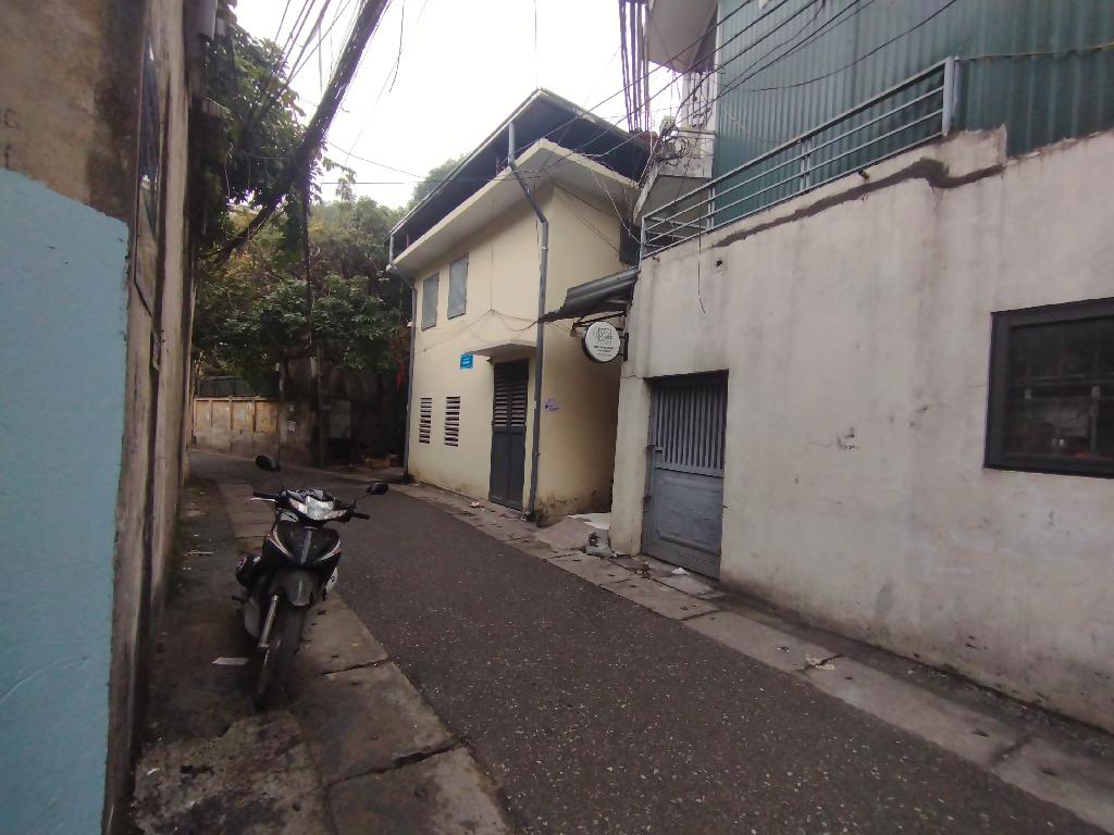 Bán nhà Tạ Quang Bửu - diện tích 37,5m2 2 tầng - ngõ ô tô tránh - giá 4,5 tỷ