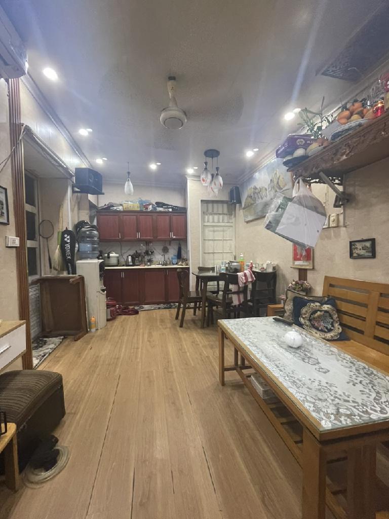 Bán nhà Nguyễn Chính - diện tích 40m2 1 tầng - Mặt phố kinh doanh - giá 3,6 tỷ