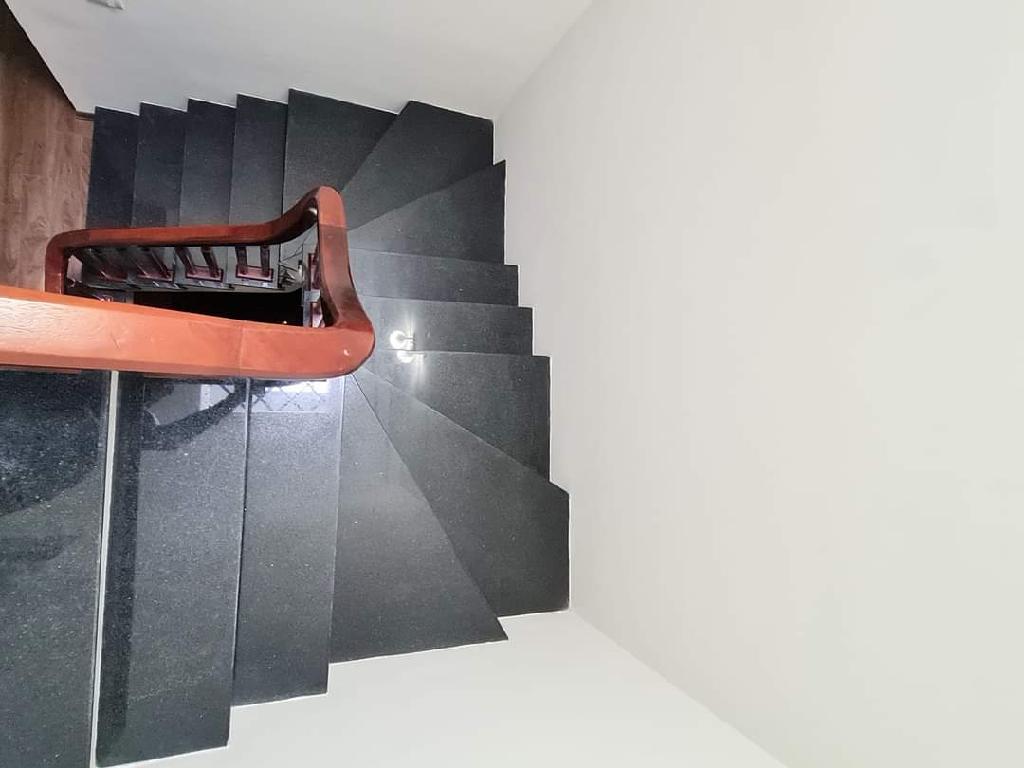 Bán nhà Trương Định - diện tích 43.1m2 6 tầng - Thang máy, vỉa hè rộng - giá 20 tỷ