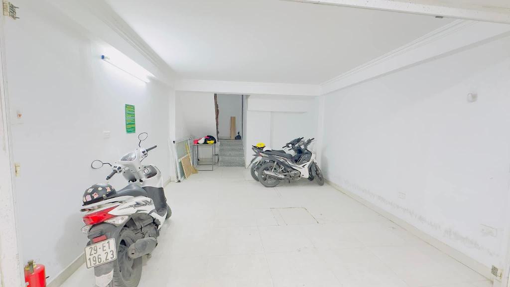 Bán nhà Hào Nam - diện tích 57,6m2 6 tầng - Ngõ 3 gác vào tận cửa - giá 14 tỷ