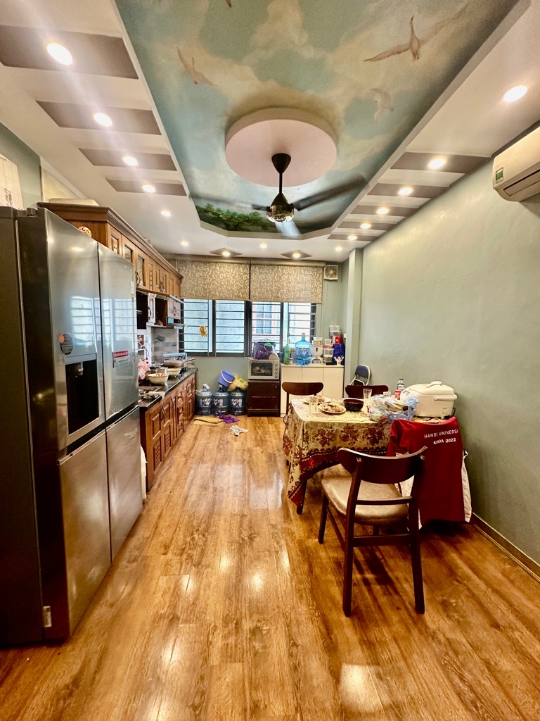 Bán nhà Tây Sơn - diện tích 26,6m2 6 tầng - Kinh doanh sầm uất - giá 14 tỷ