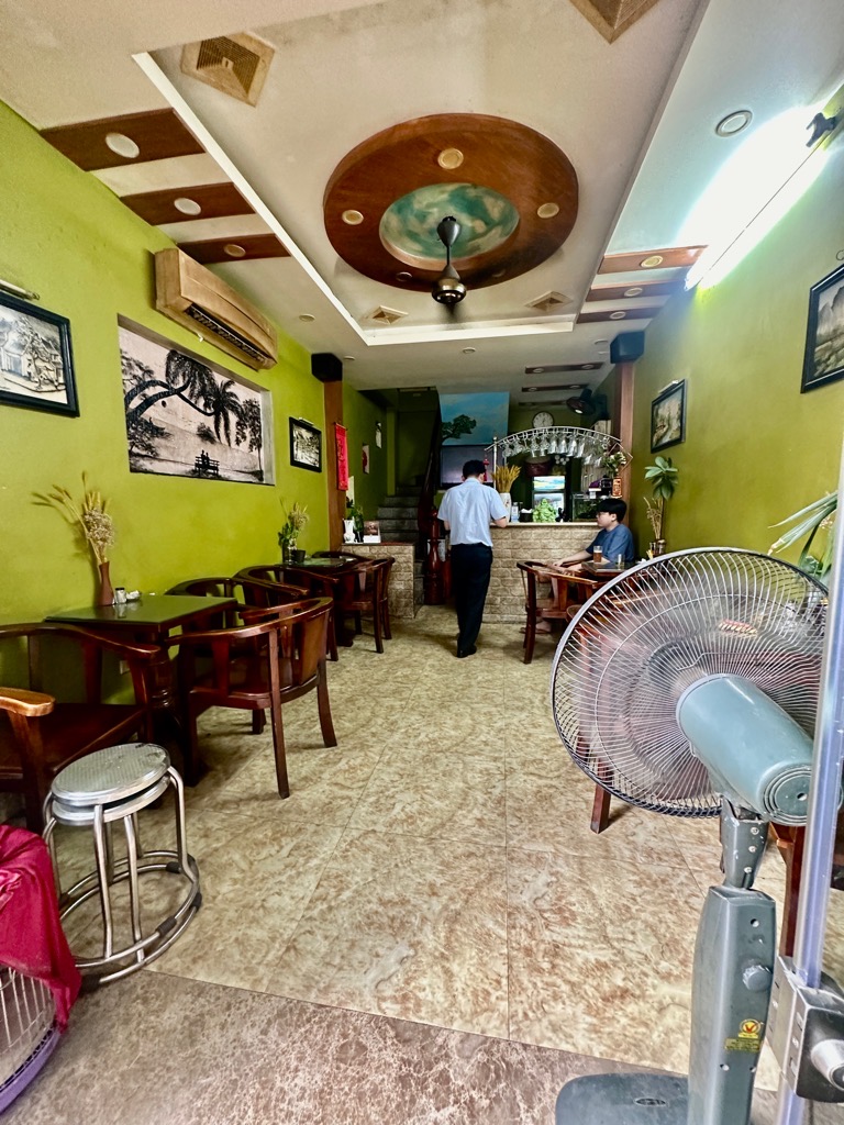 Bán nhà Tây Sơn - diện tích 26,6m2 6 tầng - Kinh doanh sầm uất - giá 14 tỷ