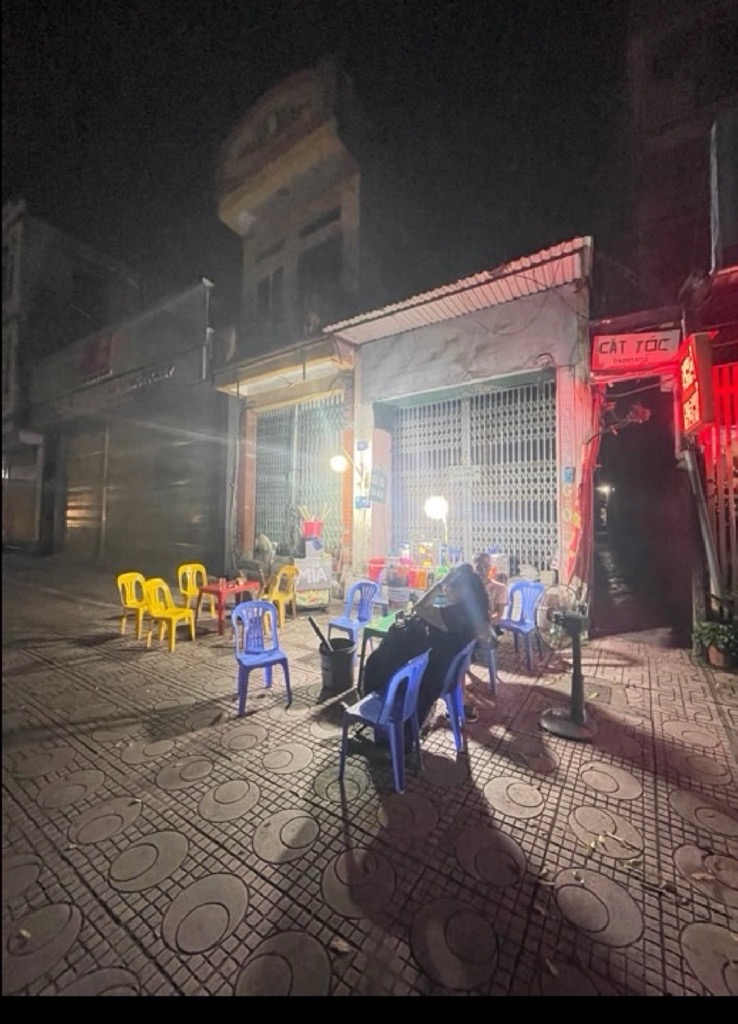 Bán nhà mặt phố Ngô Gia Tự 62,8m2 x 1 tầng, Q. Long Biên - Giá 16,8 tỷ - Ảnh 2