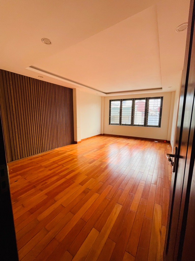 Bán nhà Trương Định - diện tích 66m2 7 tầng - Thang máy, ngõ ô tô tránh - giá 18 tỷ