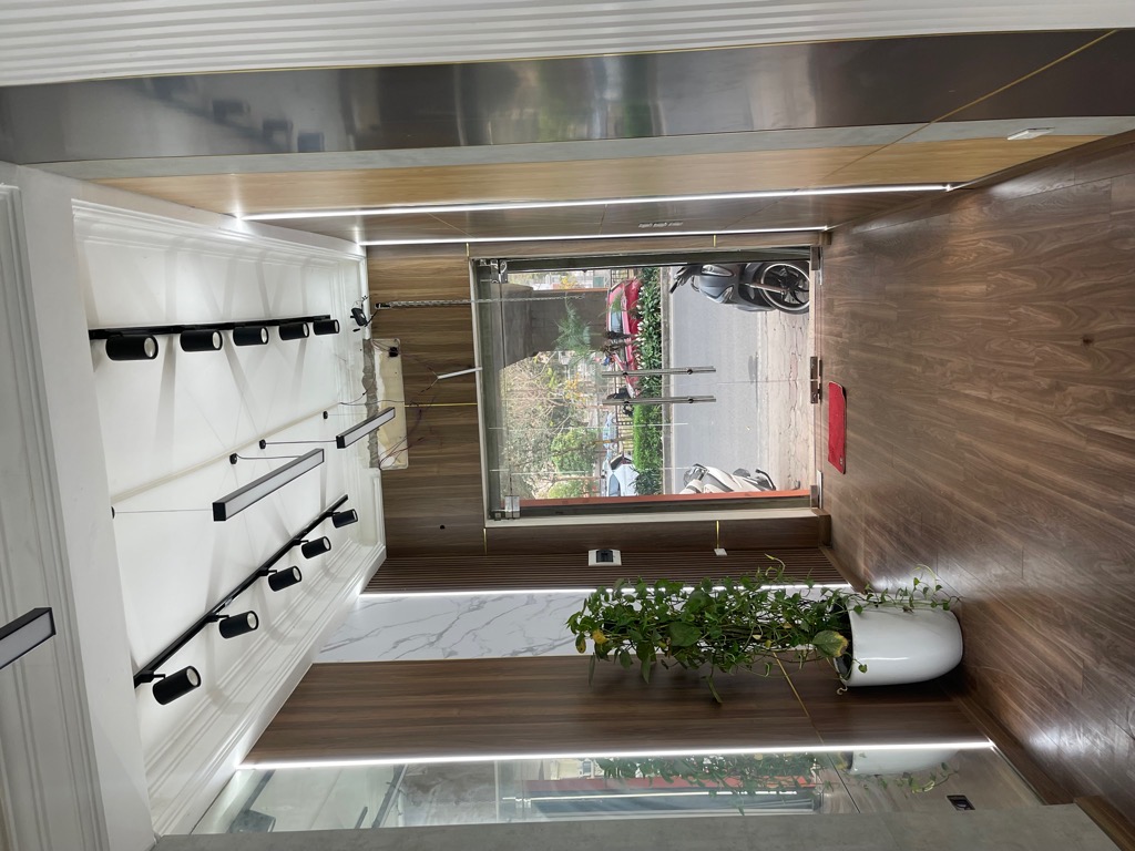 Bán nhà Láng - diện tích 33m2 3 tầng - MẶT PHỐ KINH DOANH - giá 16 tỷ