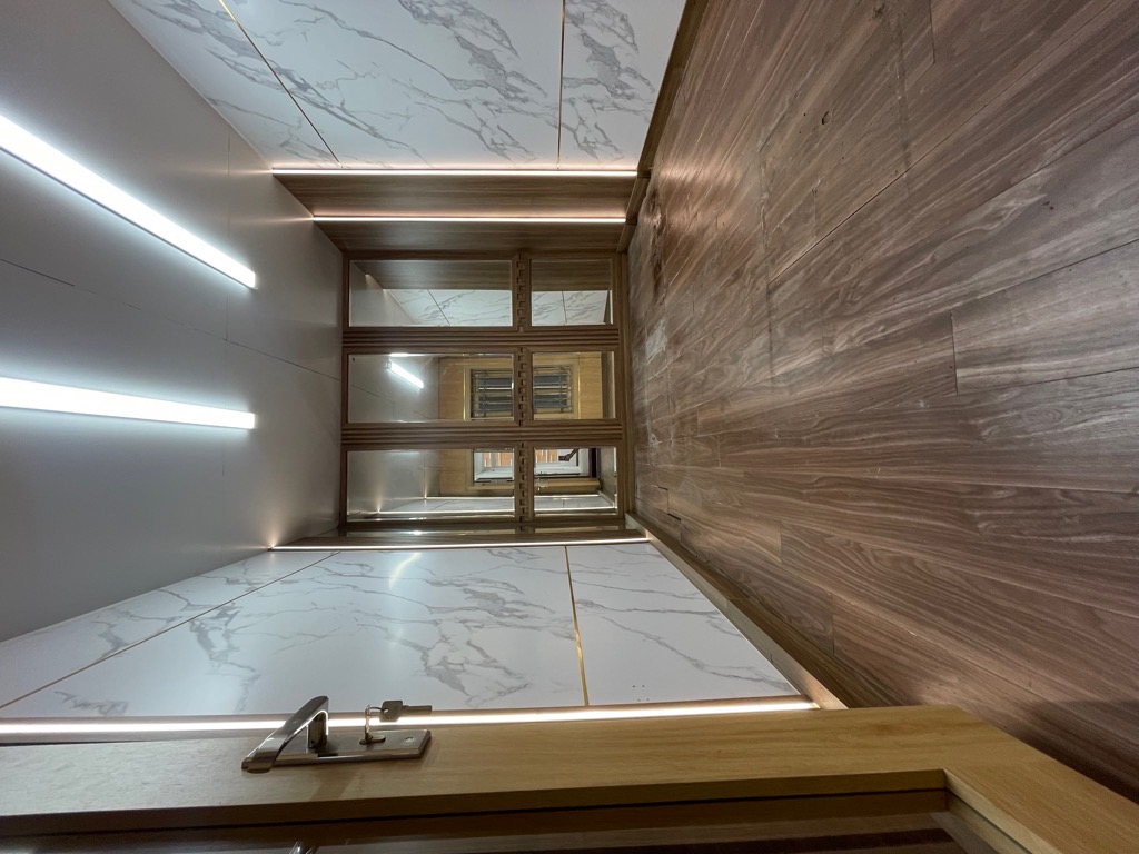 Bán nhà Láng - diện tích 33m2 3 tầng - MẶT PHỐ KINH DOANH - giá 16 tỷ