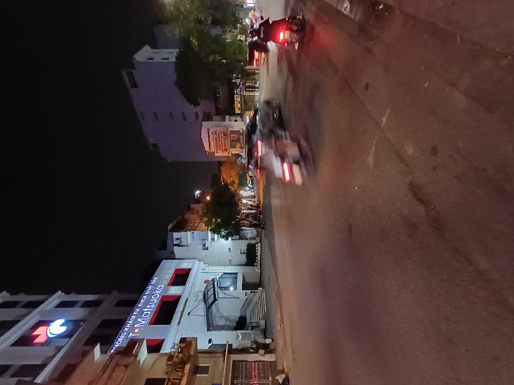 Bán nhà Nguyễn Thái Học - diện tích 38,2m2 2 tầng - Nhà Mặt Phố Lớn - giá 17,5 tỷ