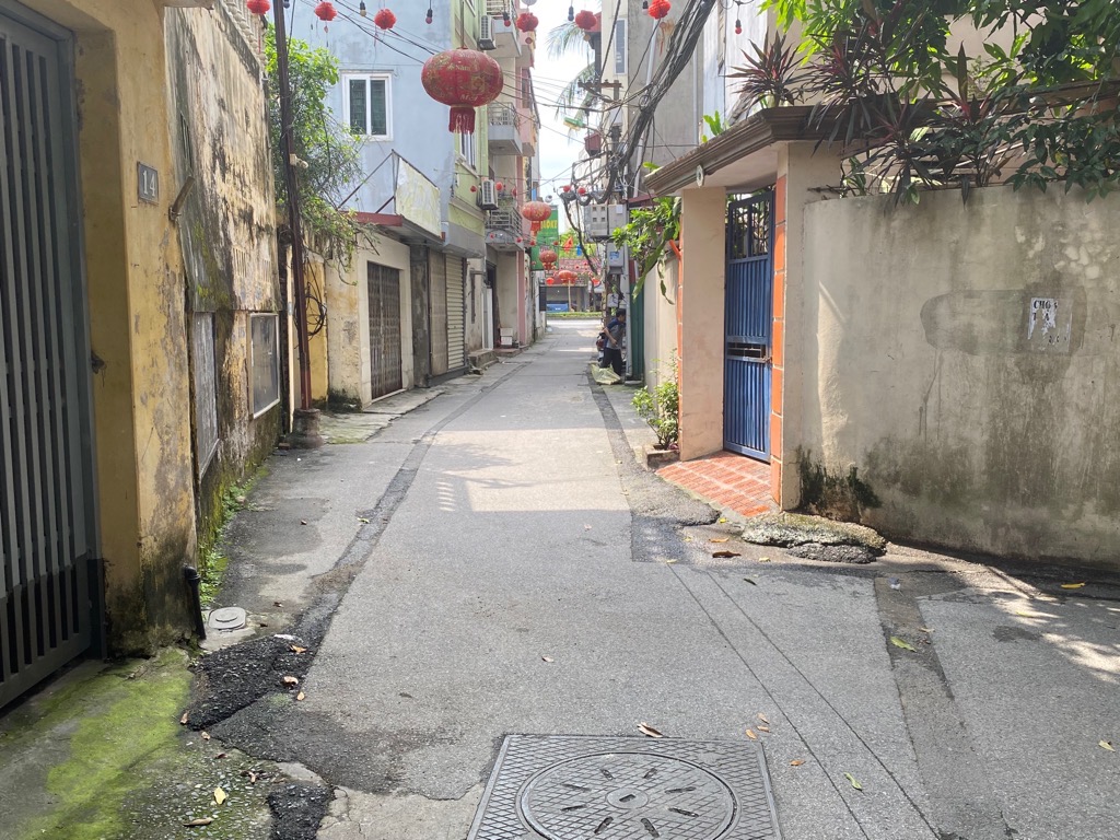 Bán nhà trong ngõ Ngô Gia Tự 133,1m2 x 1 tầng, Q. Long Biên – Giá 10 tỷ