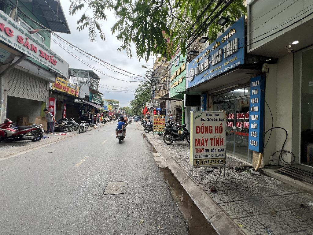Bán nhà Định Công Hạ - diện tích 127m2 3 tầng - Mặt phố, vỉa hè rộng, kinh doanh đỉnh - giá 10,7 tỷ