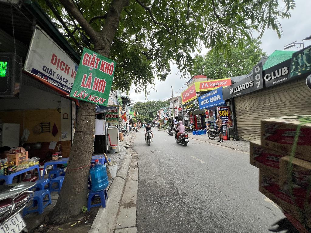 Bán nhà Định Công Hạ - diện tích 127m2 3 tầng - Mặt phố, vỉa hè rộng, kinh doanh đỉnh - giá 10,7 tỷ