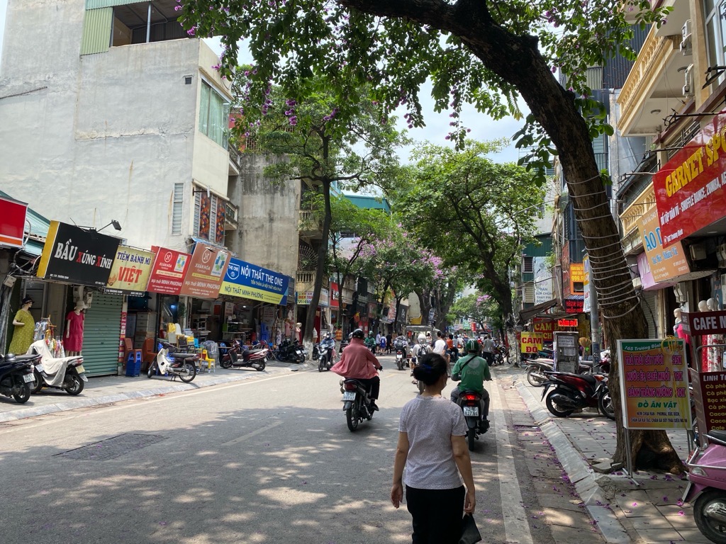 Bán nhà Trương Định - diện tích 55m2 5 tầng - Lô Góc - Mặt Phố Kinh Doanh - giá 19,5 tỷ