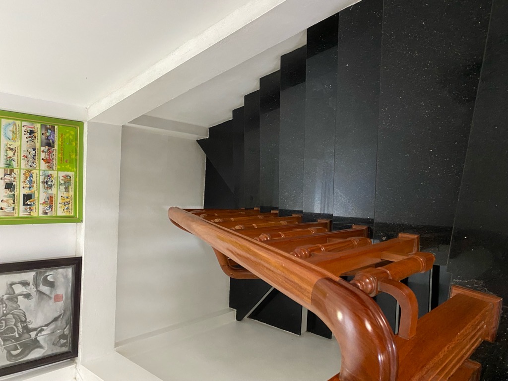 Bán nhà Trương Định - diện tích 55m2 5 tầng - Lô Góc - Mặt Phố Kinh Doanh - giá 19,5 tỷ