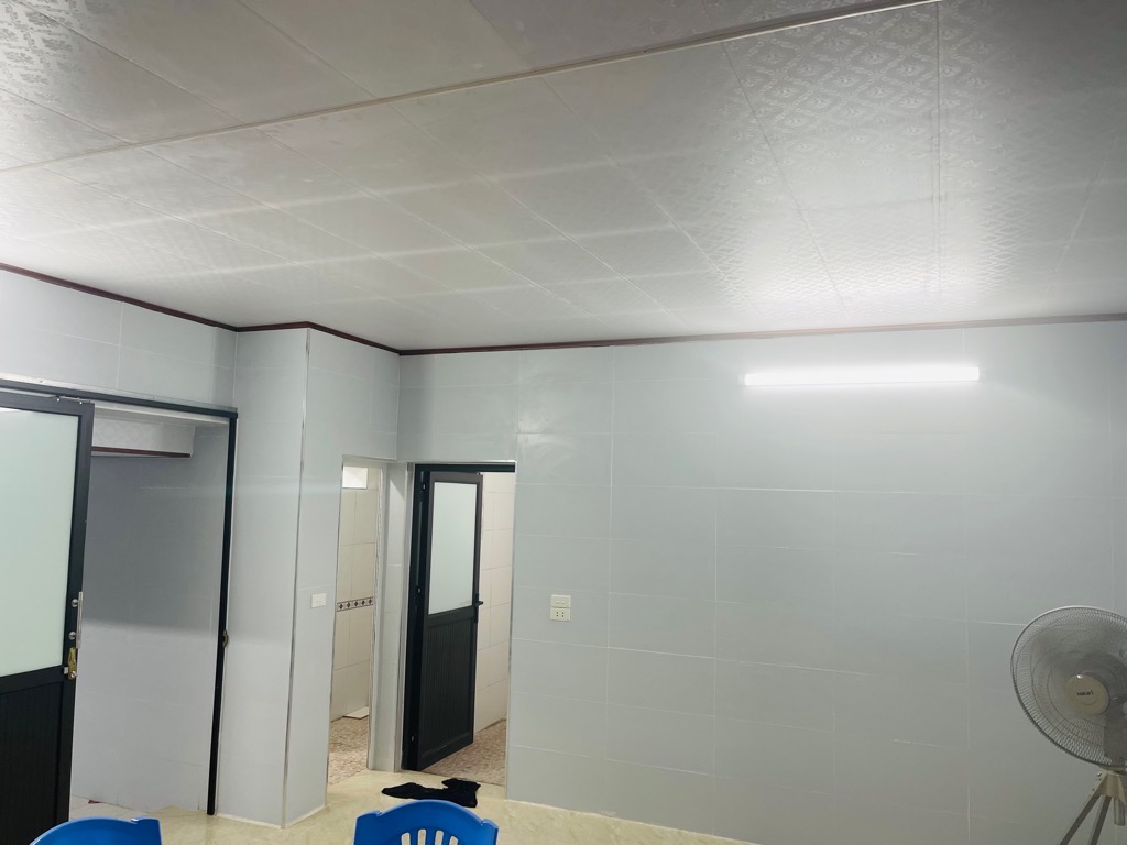 Bán nhà Thái Thịnh - diện tích 97m2 1 tầng - MẶT NGÕ Ô TÔ - KINH DOANH TỐT - giá 6,3 tỷ