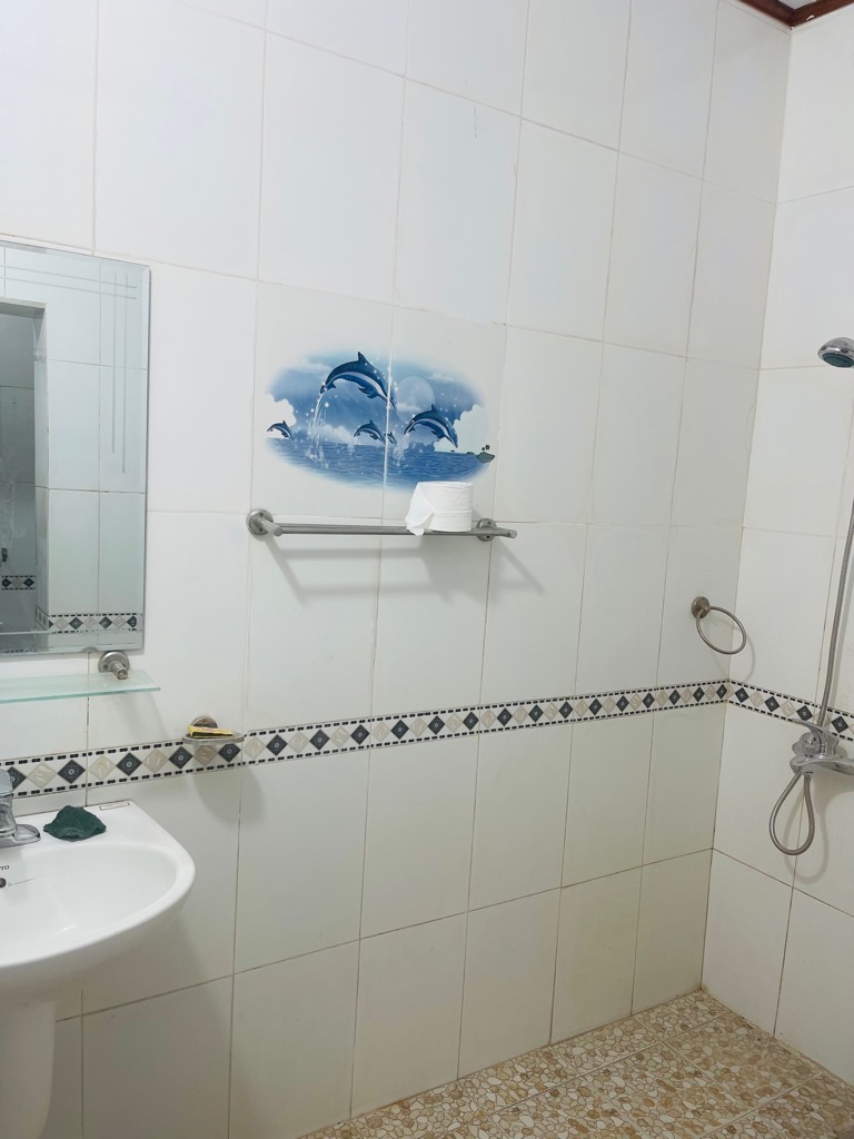 Bán nhà Thái Thịnh - diện tích 97m2 1 tầng - MẶT NGÕ Ô TÔ - KINH DOANH TỐT - giá 6,3 tỷ