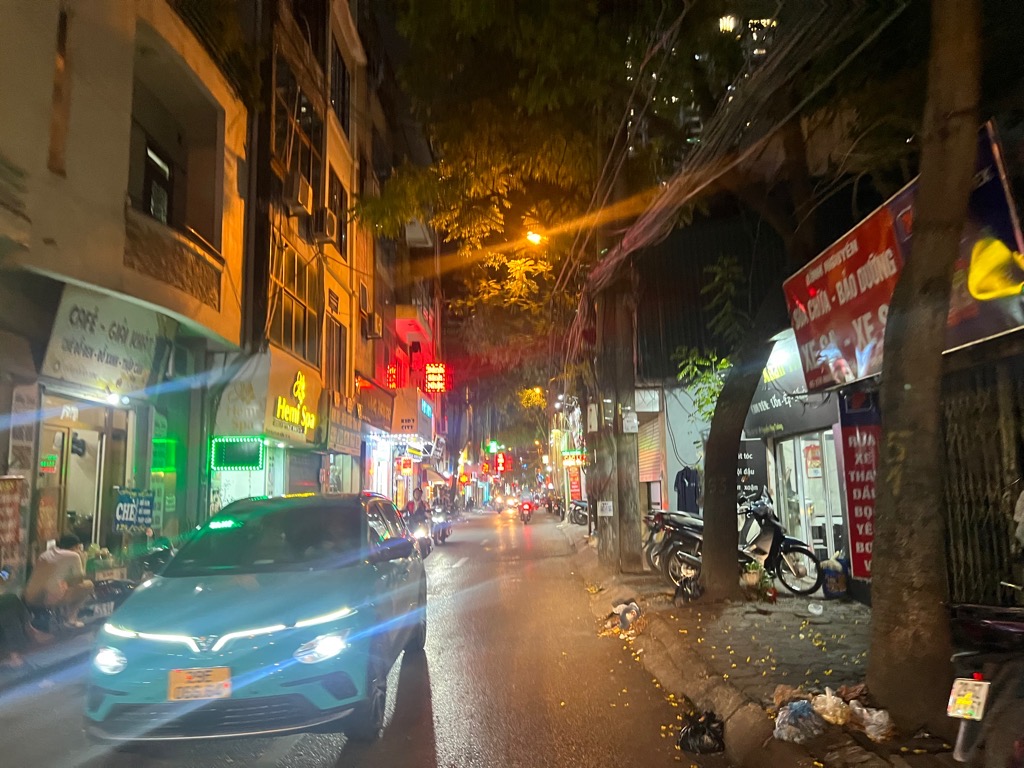 Bán nhà Nguyễn Huy Tưởng - diện tích 24m2 6 tầng - HIẾM MẶT PHỐ - giá 4,1 tỷ