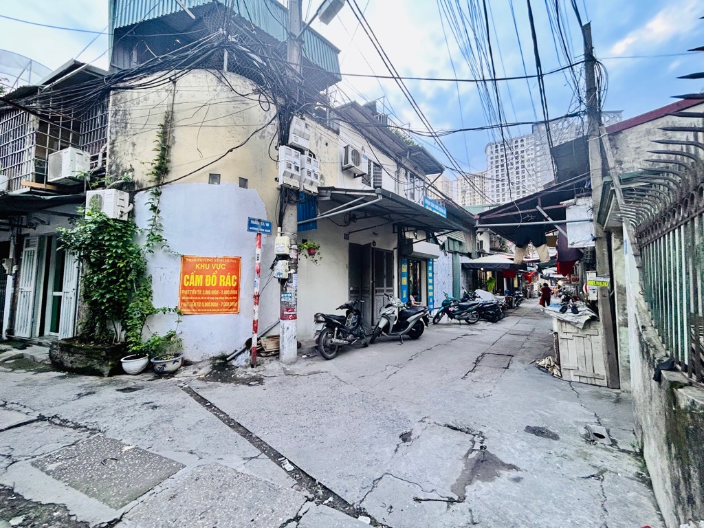 Bán nhà Tân Khai - diện tích 64m2 3 tầng - MẶT NGÕ - BA GÁC ĐỖ CỬA - giá 9,3 tỷ