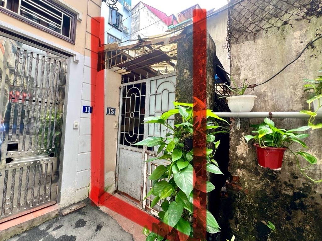 Bán nhà Chùa Láng - diện tích 54.4m2 1 tầng - Đầu tư xây chung cư mini - giá 5,8 tỷ