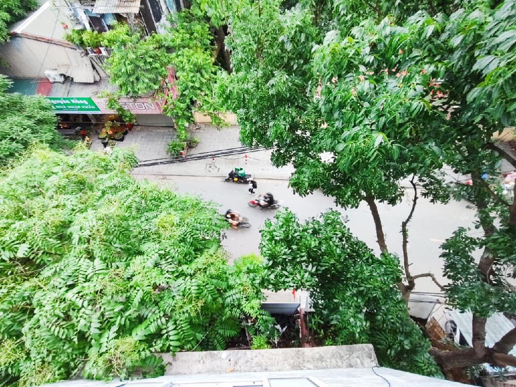 Bán nhà Định Công hạ - diện tích 24m2 5 tầng - Lô góc, 1 mặt phố, 1 mặt ngõ ô tô - giá 3,2 tỷ